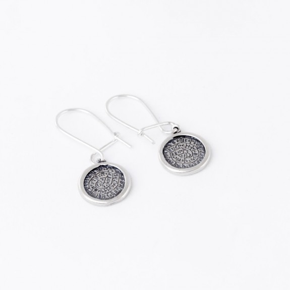 Phaistos Disk silver earrings framed with wreath - ΣΚ050ΣΚ292.3.9.GR 
