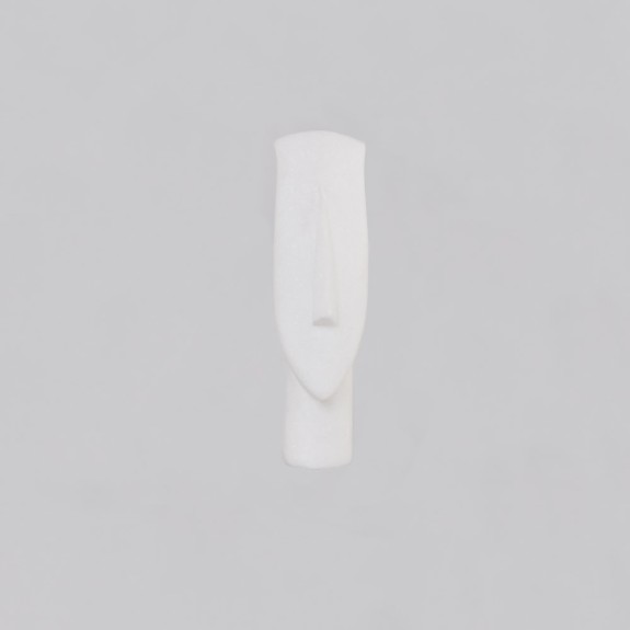 MARBLE HEAD OF A FIGURINE on marble base - SM070SM52